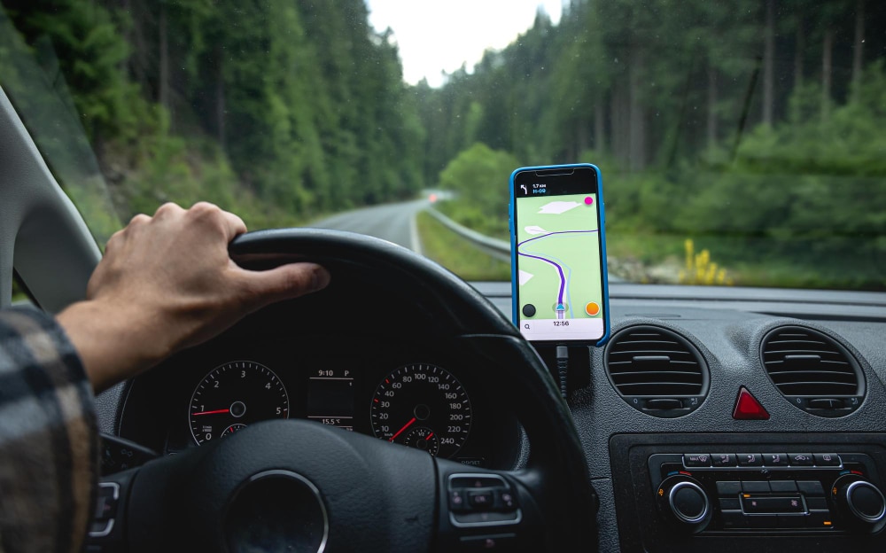 Навигация с использованием современных технологий: GPS, мобильные приложения.